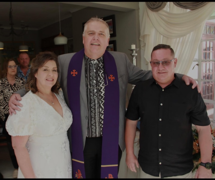 Wedding ceremony by Dr. Gerrit Rademeyer in Duiwelskloof (Modjadjiskloof)