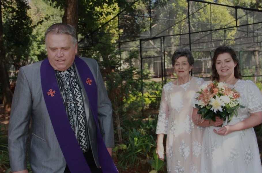 Wedding ceremony by Dr. Gerrit Rademeyer in Duiwelskloof (Modjadjiskloof)